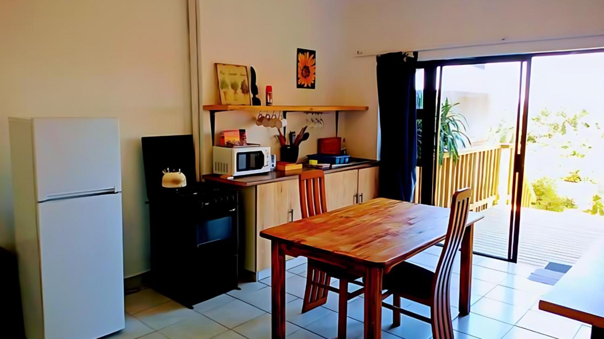 Zur See - 50M2 Private Apartments With Braai - Self Catering Ballito Exterior photo